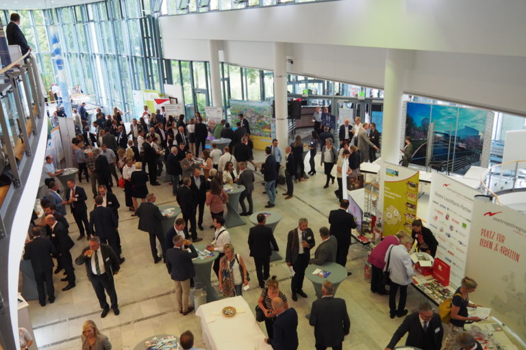 13. Wissenschaftstag in der Max-Reger-Halle in Weiden, Foto: Siegfried Bühner