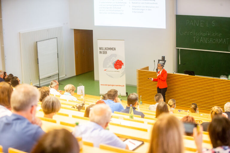 Blick in ein Panel des 15. Wissenschaftstags in Coburg, Foto: Frank Wunderatsch