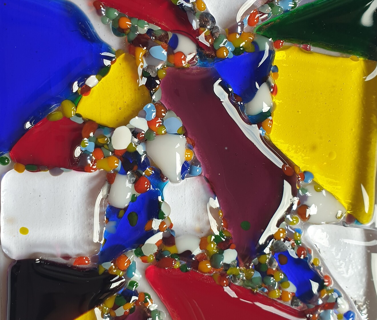 You are currently viewing Fusing – Glas verschmelzen (15:30 Uhr)